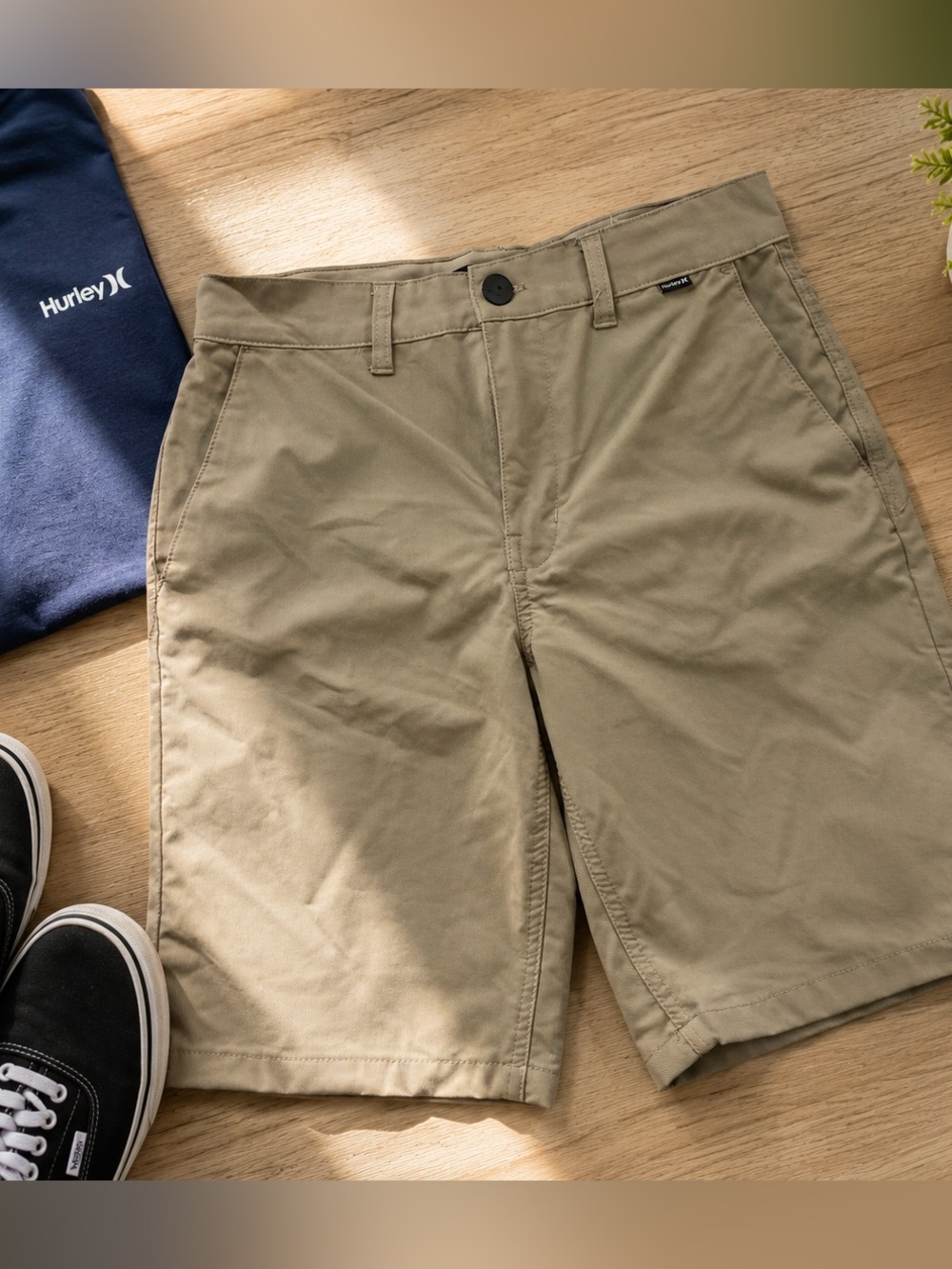 Hurley Boys Size 16 Khaki Chino Shorts Tan Preppy Golf School